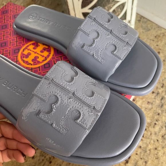 New Tory Burch sandals 💙 - Picture 3 of 6